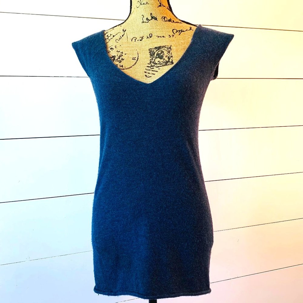 Sleeveless Cashmere V-Neck Tunic Large